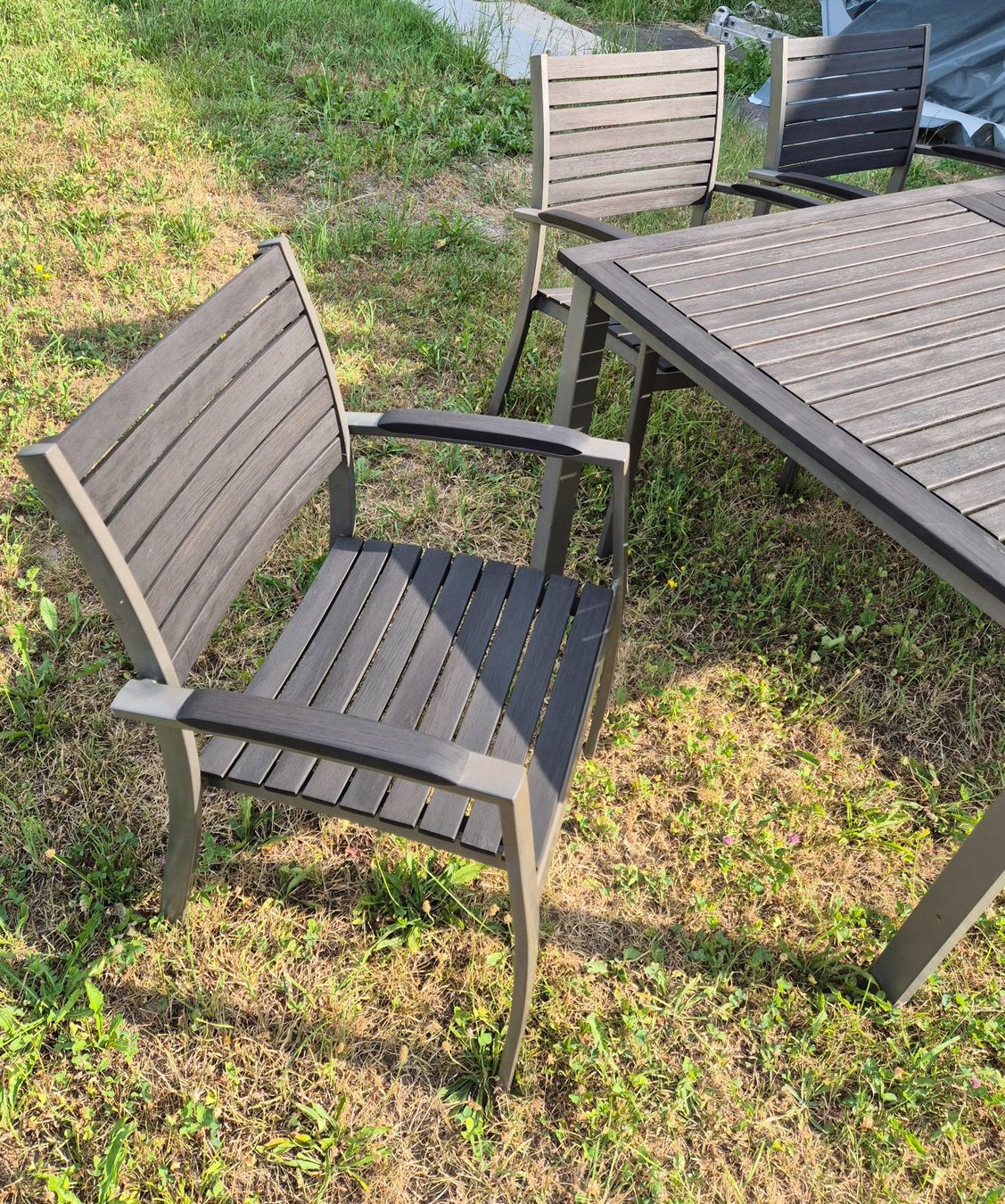 Set de table et chaises: Gartentisch mit Stühlen dunkelgrau Metall Kunststoff – D'occasion à kaltbrunn par kralj02 5