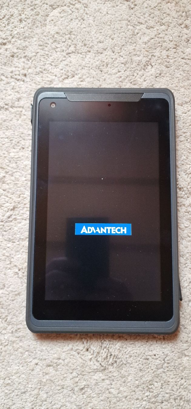 Tablet PC: Advantech AIM8i Industrial Tab mit Win 10 – Usato da Gerlafingen venduto da dulifuli
