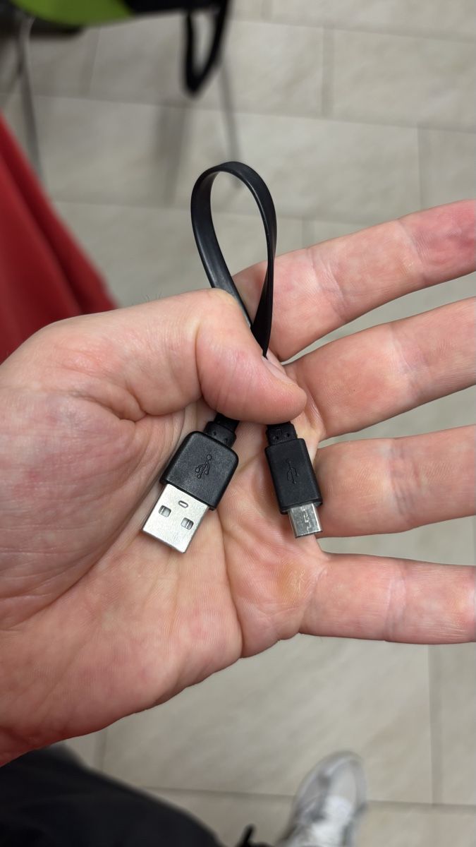 Cavi: USB-A auf Micro-USB Ladekabel – Usato da Trimbach venduto da fro_2ztm