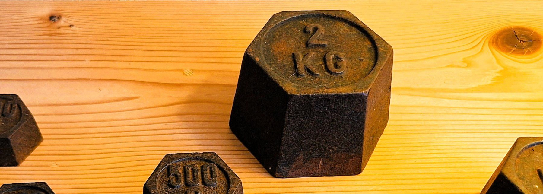 Bilance e pesi: Gewichtsstein 2 Kilogramm, antik, ab 1.- – Usato da Winterthur venduto da chvch 2