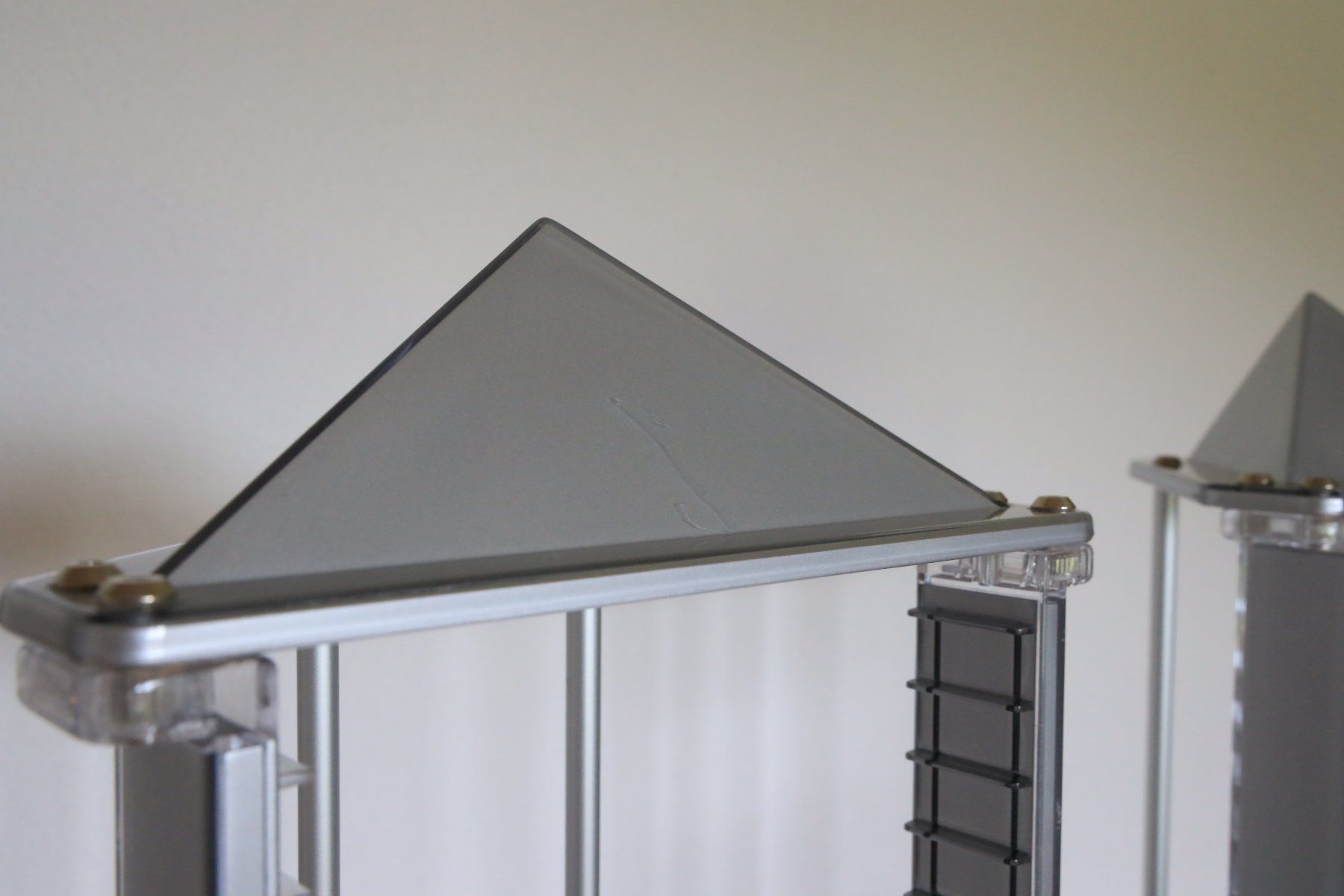 Altro in Decorazioni & Accessori: DVD-Ständer in Hochhaus Optik, 2er Set – Usato da Rikon im Tösstal venduto da Sunsetbay 3
