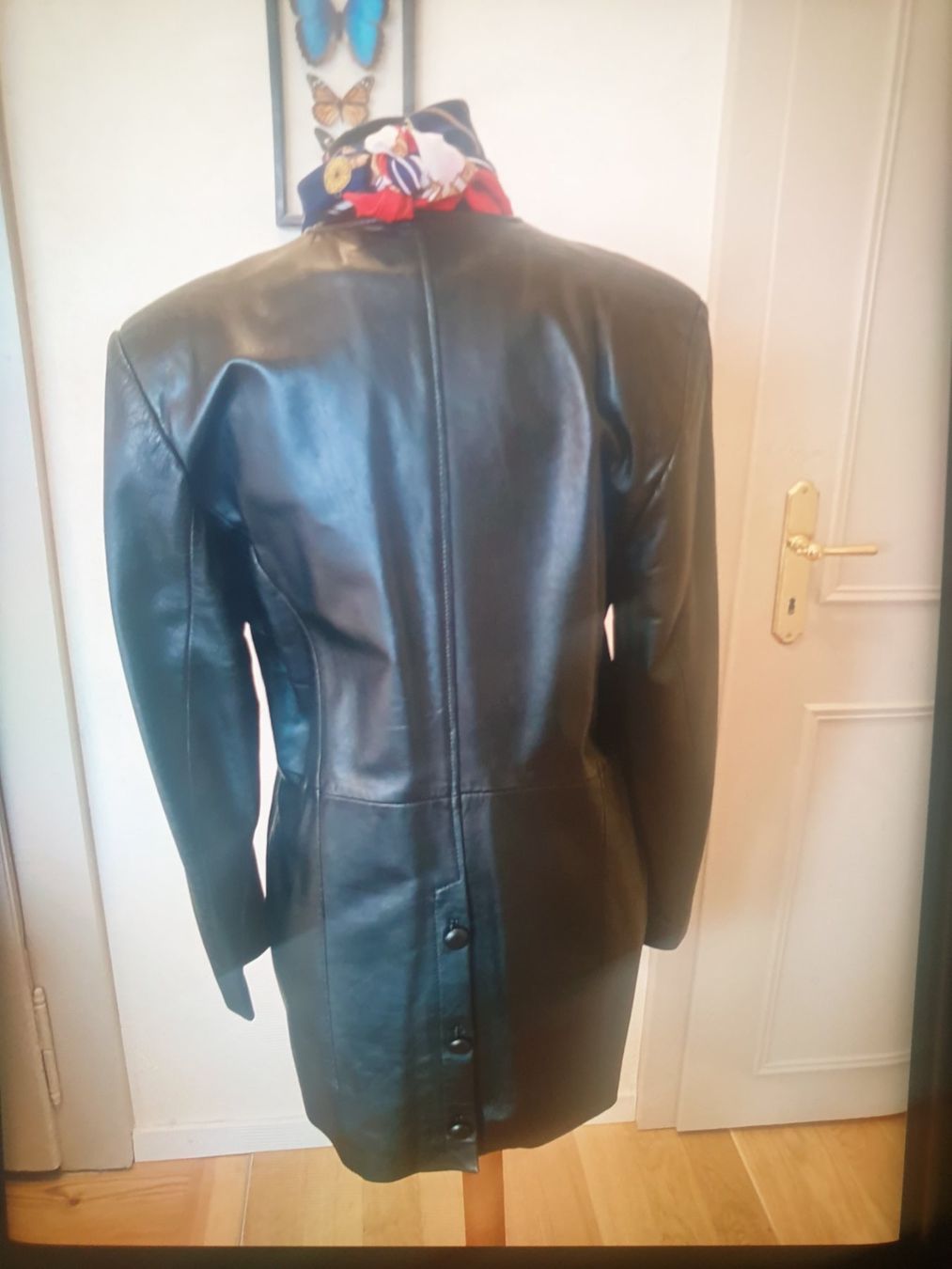 Vestes: Veste en cuir – D'occasion à Fribourg par mal_8zjh 6