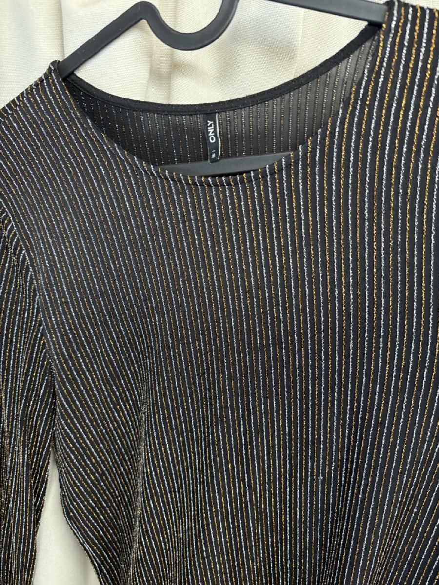 Only Pulls & Sweat-shirts: Pullover only Gr.M – D'occasion à Bettwiesen par Maori6 1