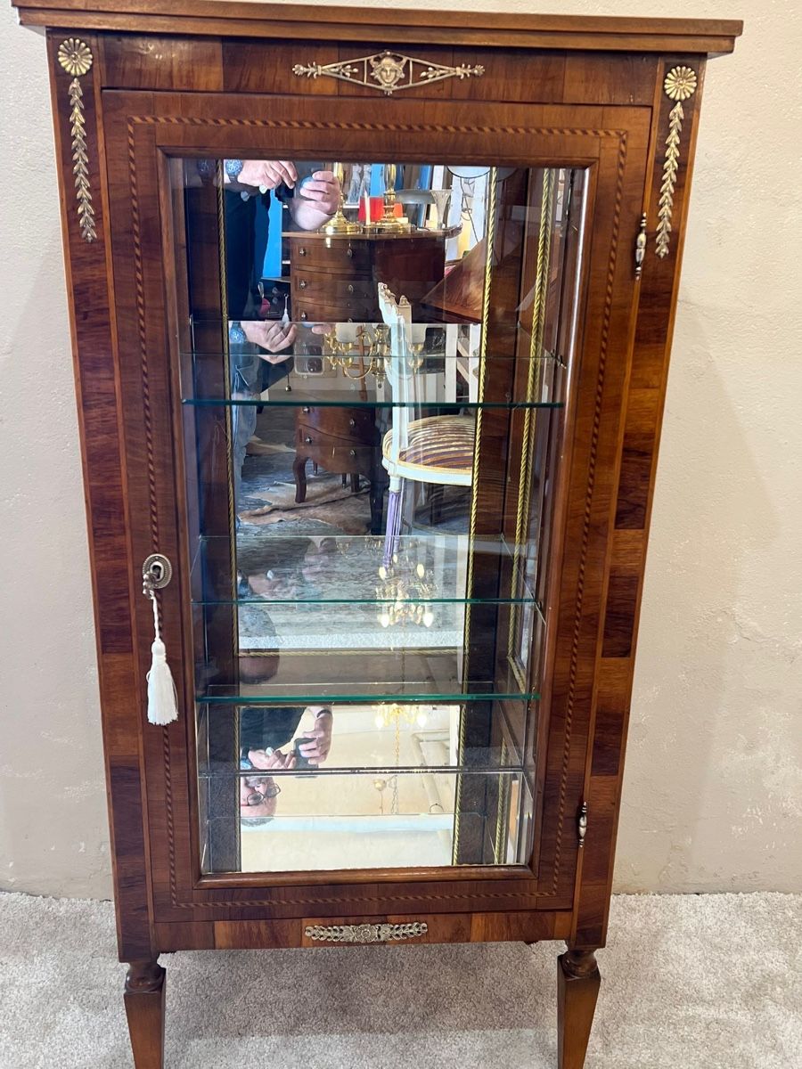Vitrinen: Biedermeier Vitrine - renoviert – Gebraucht aus Wädenswil von Vollwertig 2
