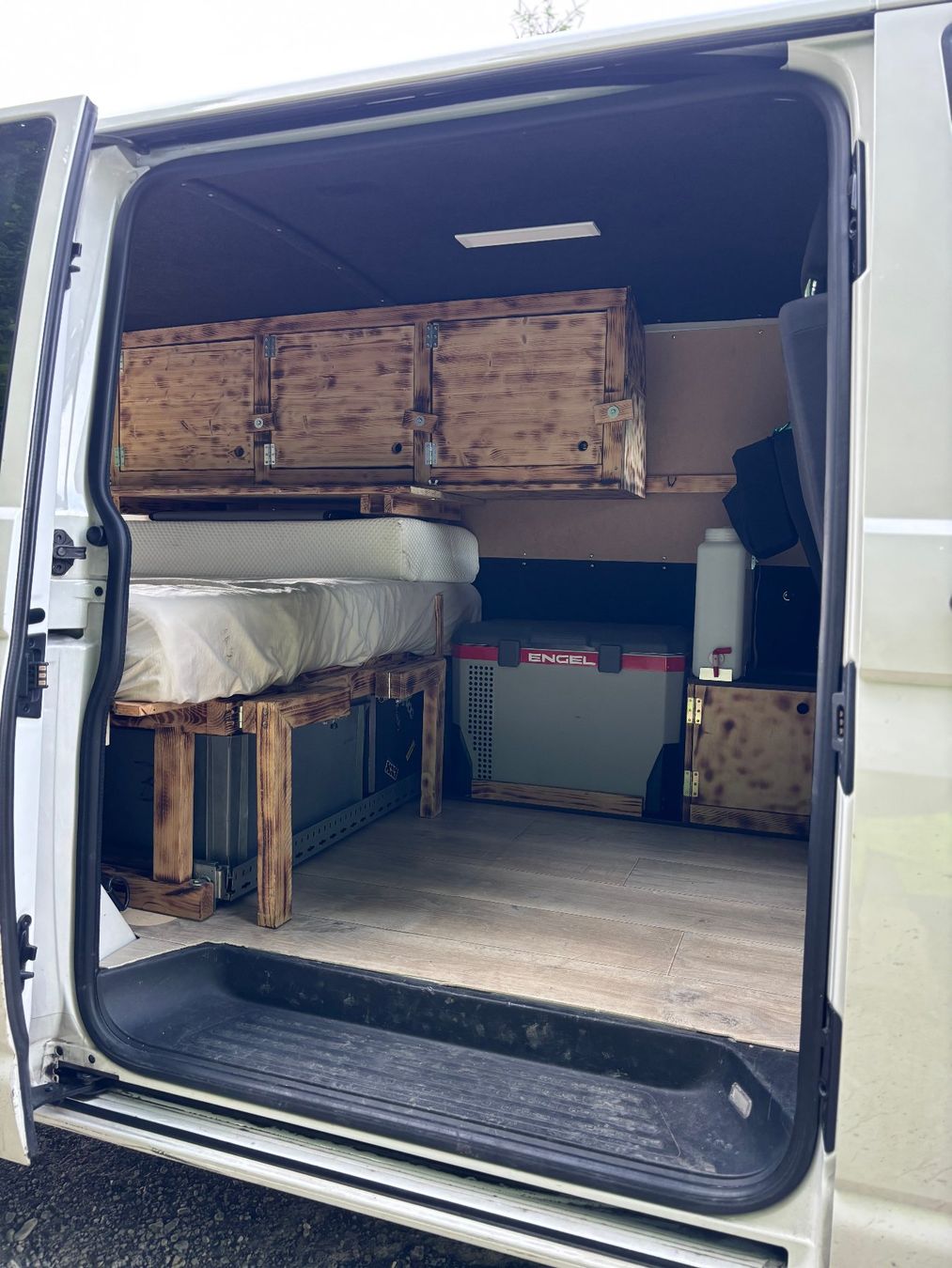 VW Veicoli da campeggio: VW T6 Camper – Usato da Rotkreuz venduto da Milky--Way 3