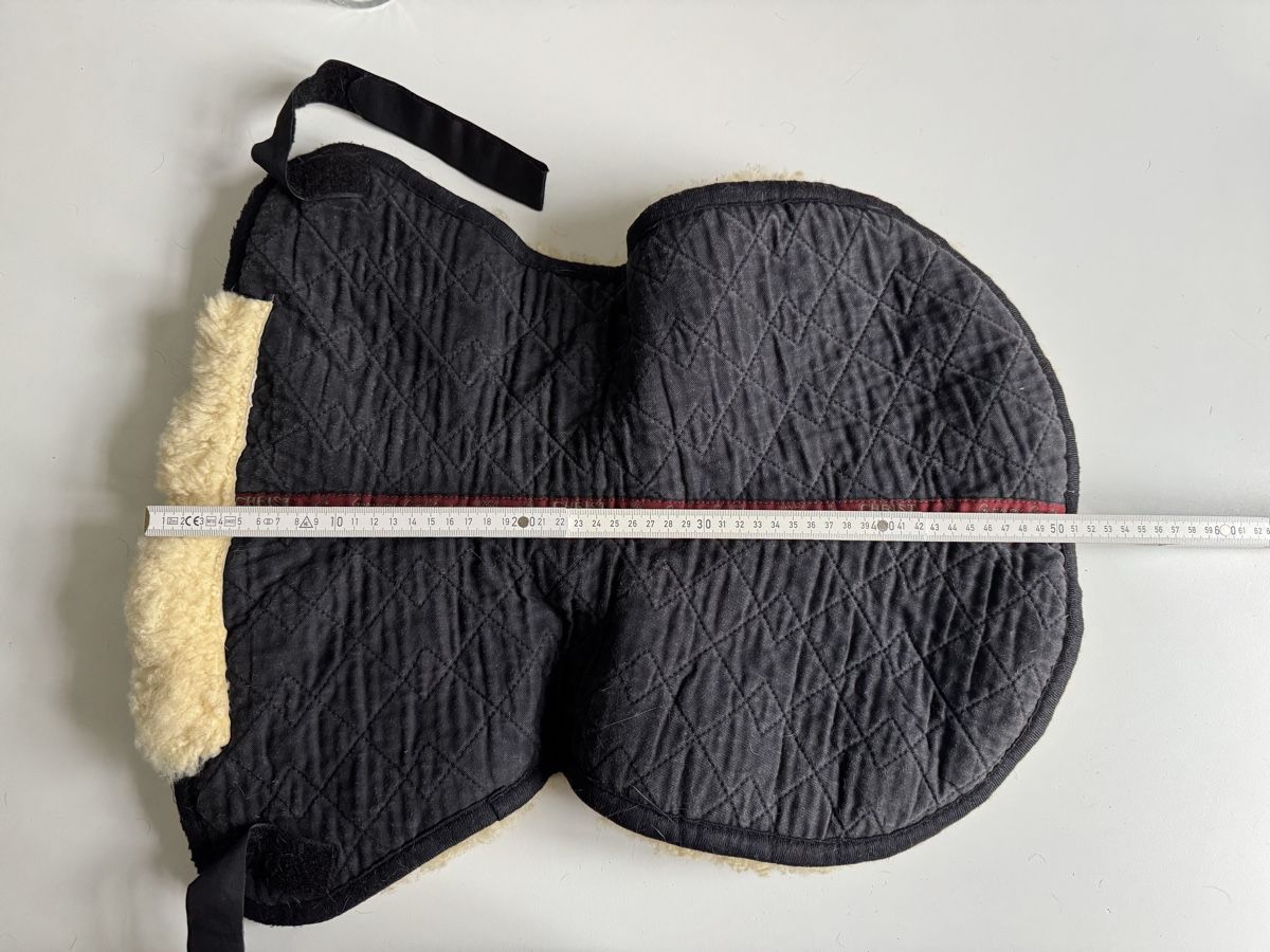 Christ Selle & Accessori: Christ Lammfellpad 52 cm – Usato da Winterthur venduto da cesarginger 1
