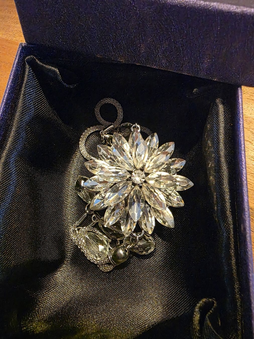 Ciondoli: blumen- borsche schmuck – Usato da Büsserach venduto da Divina86 1