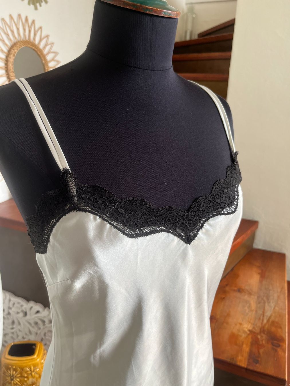 Altra biancheria intima: Nuisette satinée S – Usato da Seiry venduto da vanille08 2