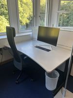 Bürotisch manuell höhenverstellbar weiss, schwarze Beine