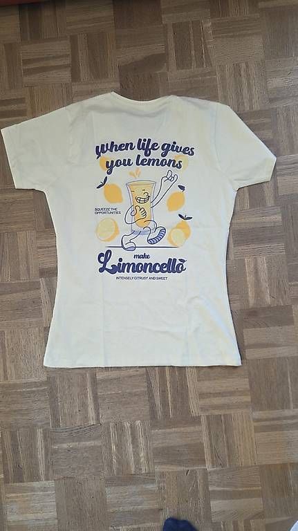 T-shirts: Limoncello Shirt Grösse L – D'occasion à Wallisellen par s.varone