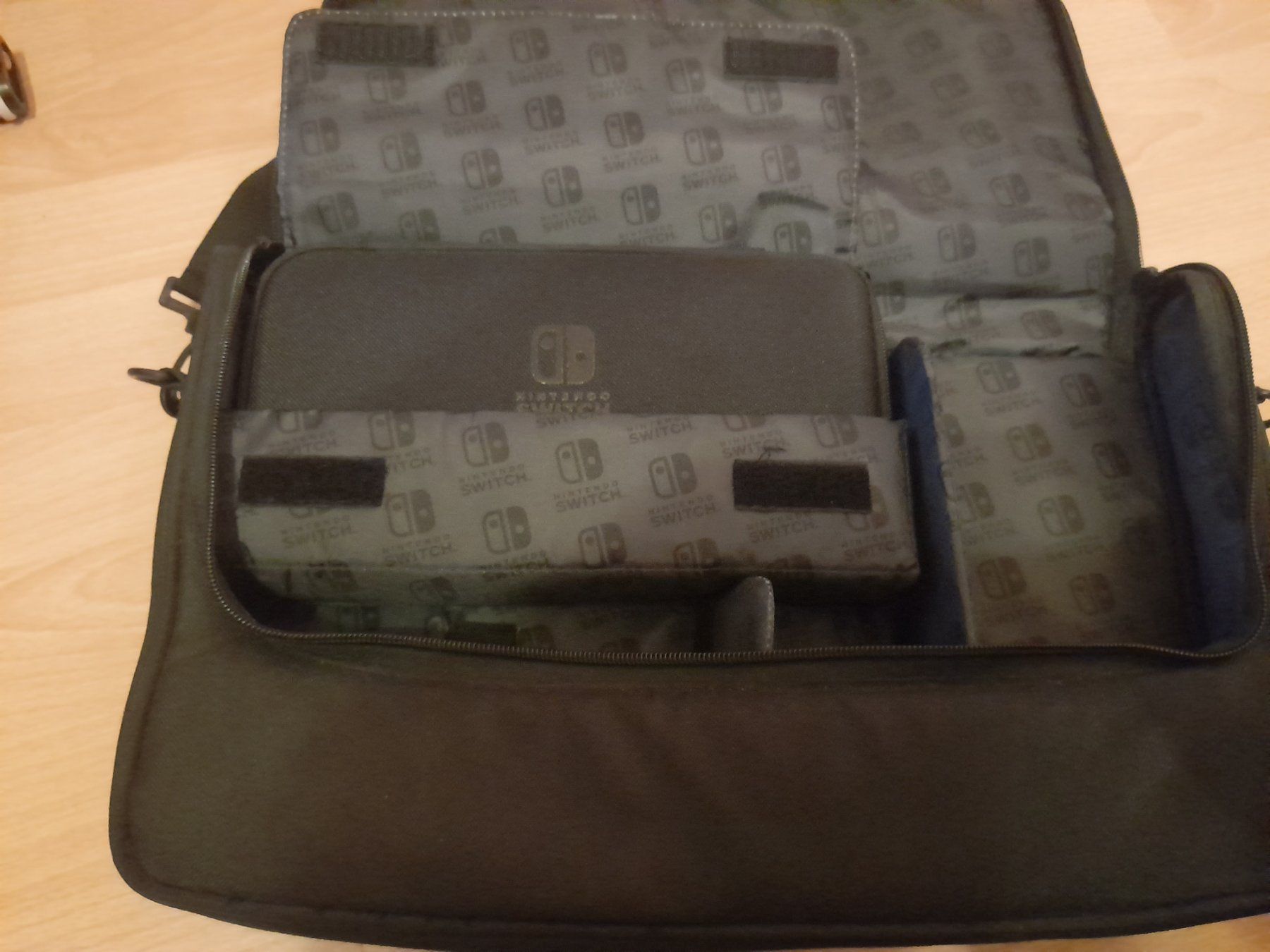 Borse: Nintendo Switch Tasche mit Zubehörfach – Usato da Lustmühle venduto da chevi03 3