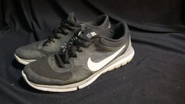 Nike Flex Trainer 5 Laufschuhe Schwarz Grösse 45 Top Zustand