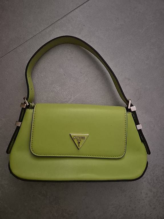 Borse da donna: Petit sac vert GUESS – Usato da Lausanne venduto da ser_6j2q