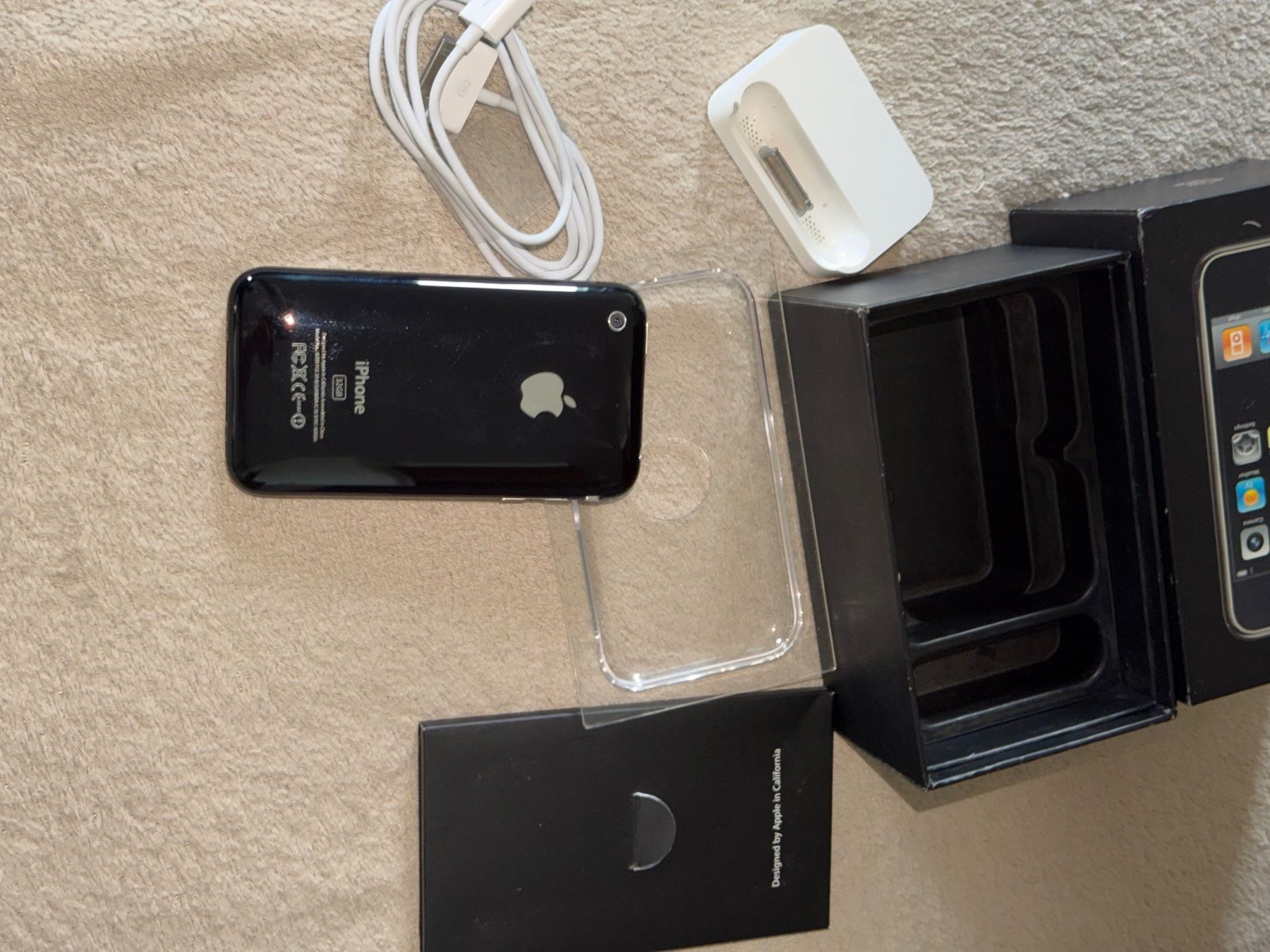 Apple Handys / Smartphones: Klassisches iPhone 3GS, 32GB - A1303 Sammlerstück – Defekt aus Aarau von KorgPA 4