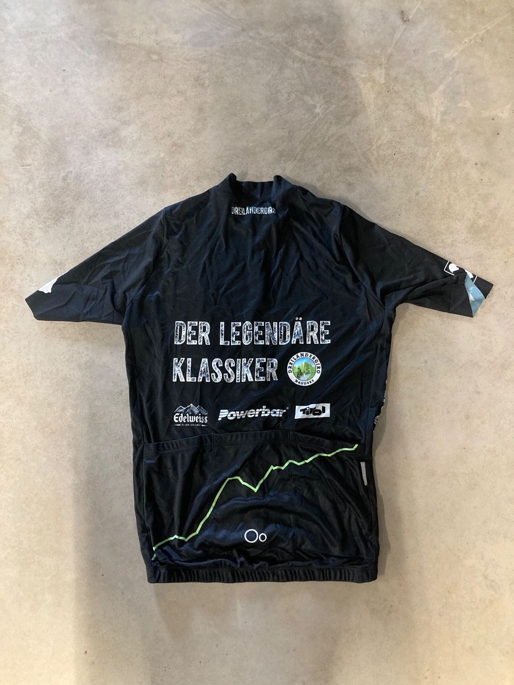 Leibchen & Hosen: Dreiländergiro Radtrikot Grösse M – Gebraucht aus Tumegl/Tomils von meloni12 1