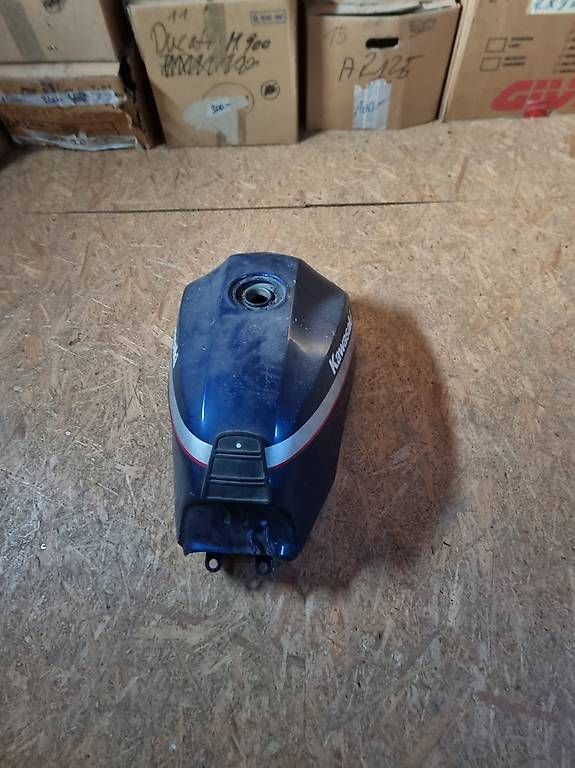 Accessori per altri veicoli: Tank Gpz 900R – Usato da Aedermannsdorf venduto da Automarkt 3