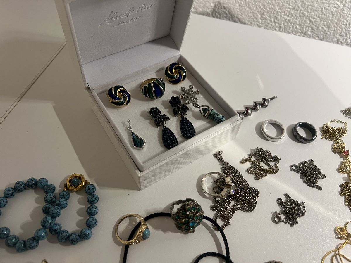 Sonstiger Schmuck: Lot de bijoux anciens  – Gebraucht aus St-Pierre-Clages von ste_xk6p 3