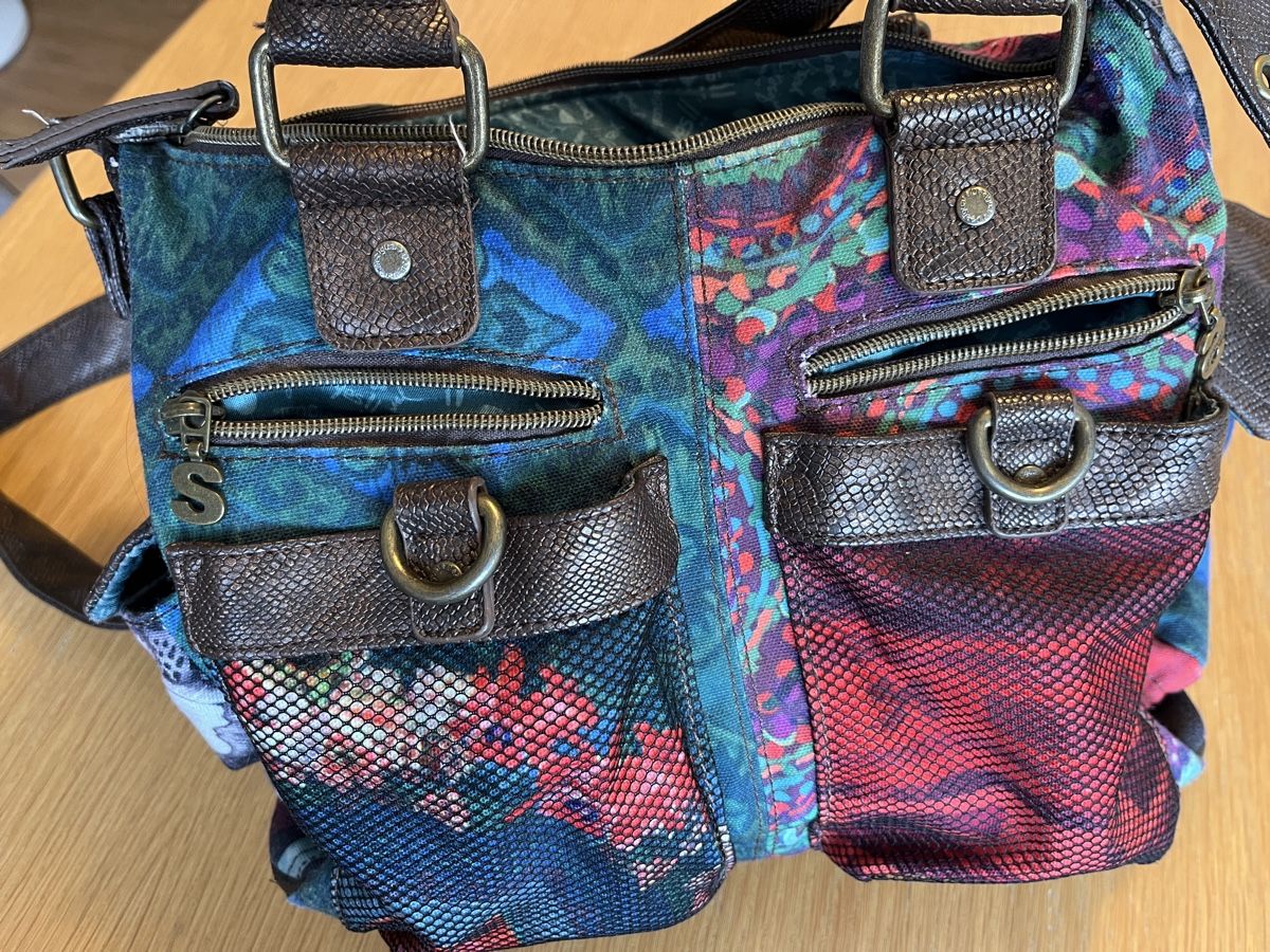 Desigual Borse da donna: Desigual Tasche multicolour gebraucht – Usato da Wetzikon ZH venduto da Steve1971 3
