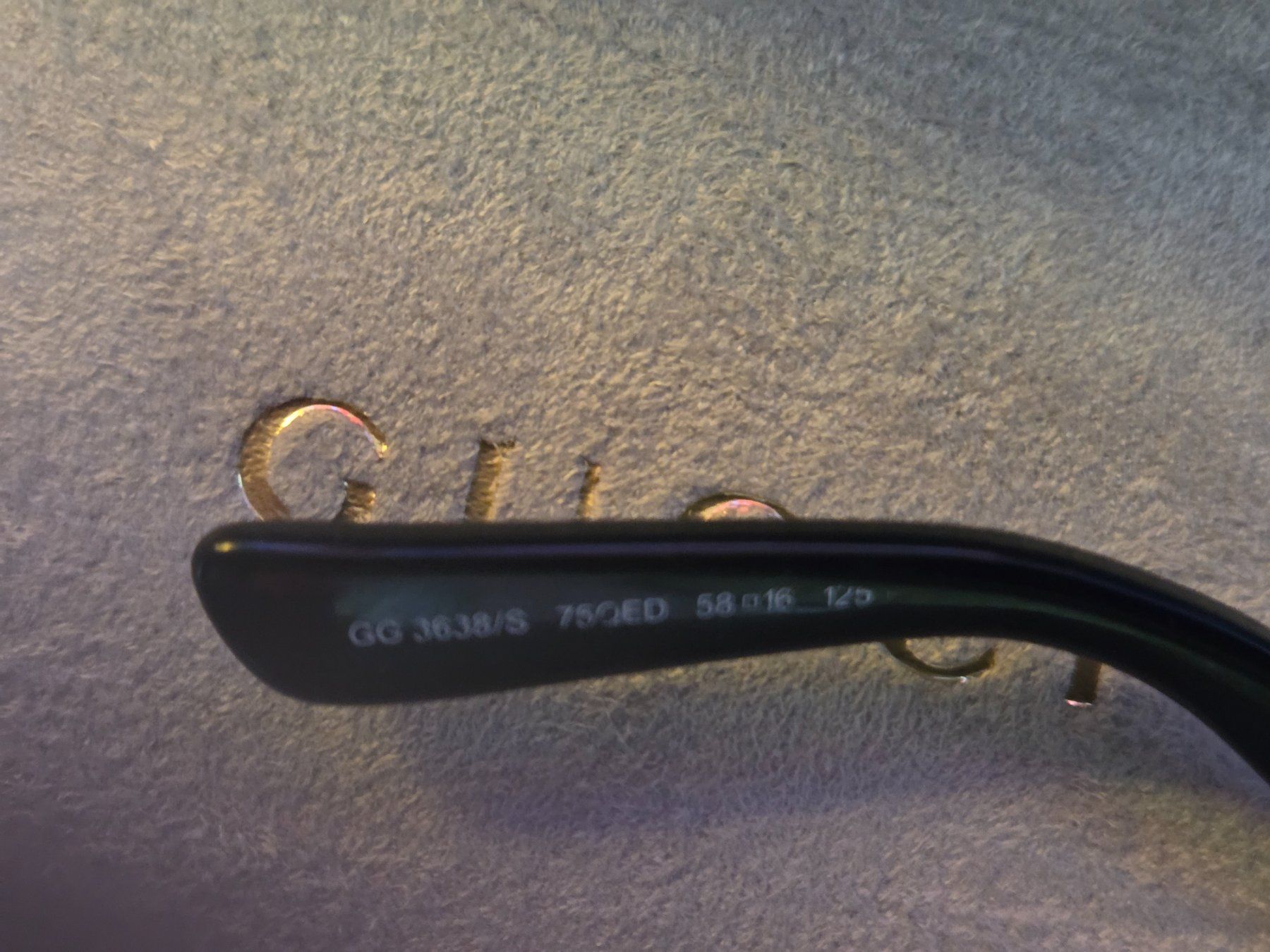 Gucci Occhiali & Lenti: GUCCI Sonnenbrille mit Originaletui – Usato da Emmen venduto da GrabandGo 6