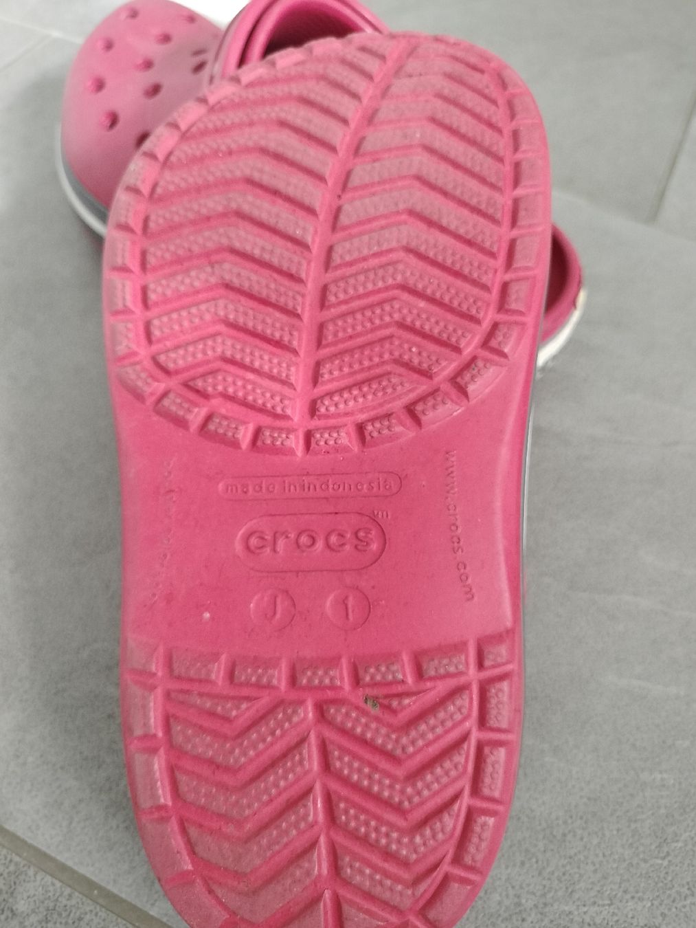 Crocs Schuhe für Jungen: Crocs Grösse J1 (EU 32/33) – Gebraucht aus Neftenbach von TheKringel 1