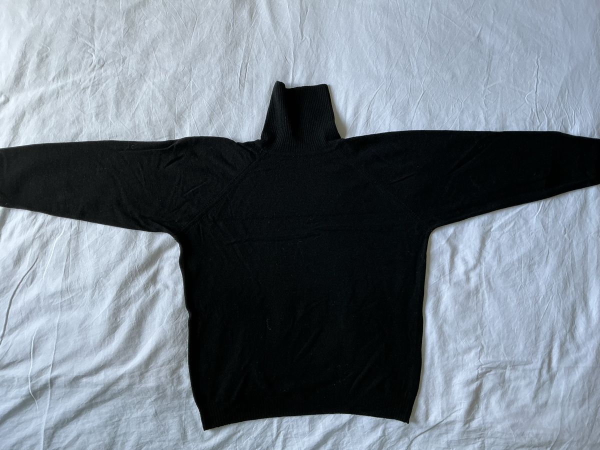 Maglioni & Felpe: Schwarzes Rollkragen Pullover – Usato da Zürich venduto da Janakpur 3