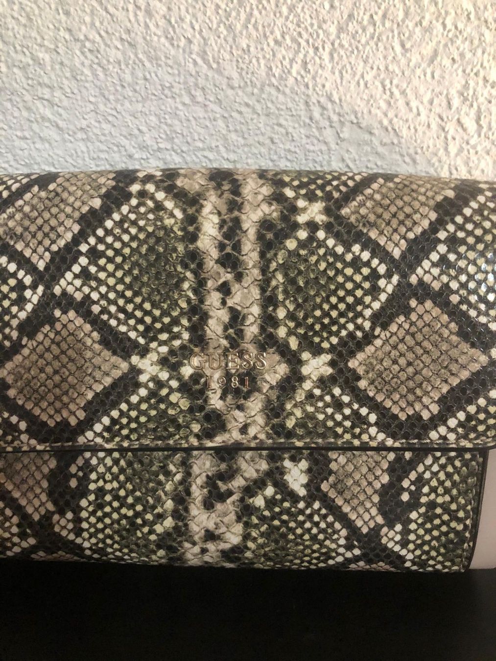 Guess Taschen für Damen: Guess Tasche – Gebraucht aus Biel/Bienne von Bolagol9 1