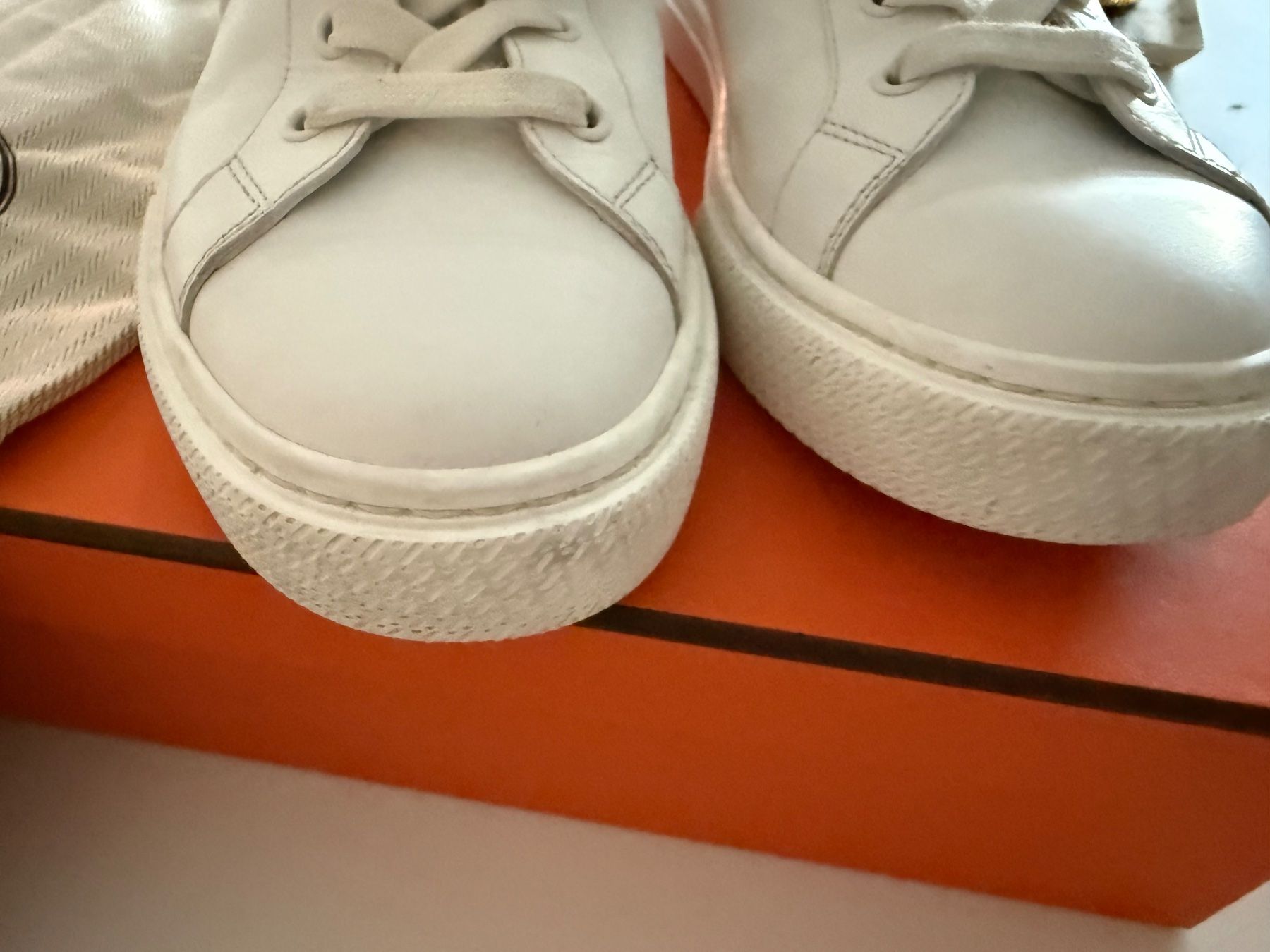 Hermès Chaussures femmes: Hermes sneakers Day – Défectueux à Gimel par fan_8tvc 3