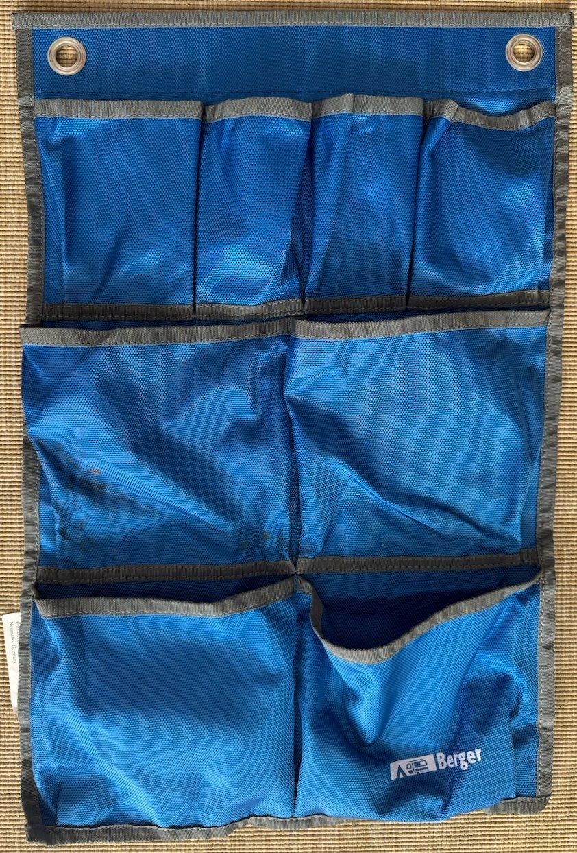 Taschen: WERKZEUGHALTER (CAMPING-GARAGE) aus POLYESTER – Gebraucht aus Wisen von Tukta08