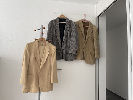 4- teil.Herrenkleid. Paket /1 Sommeranzug+ 2 Vestons