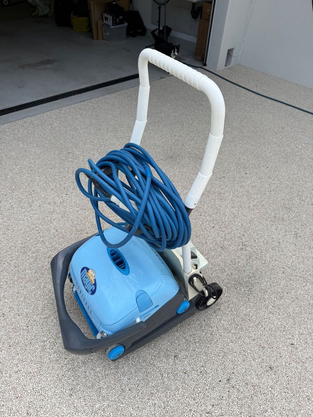 Dolphin Accessoires de piscine: Poolroboter Dolphin Magic Luminous – D'occasion à Egliswil par topar 1