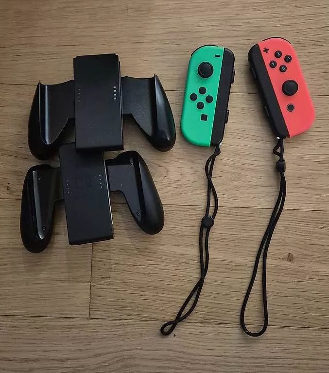 Nintendo Console: Nintendo Switch inkl. Zubehör – Usato da Balgach venduto da Linaxy 1