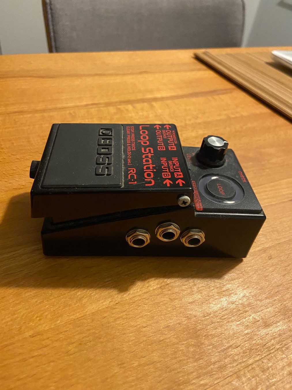 Boss Aufnahmegeräte: Loop Pedal with special power adaptor and two cables – Gebraucht aus Zürich von tht_p8br 1