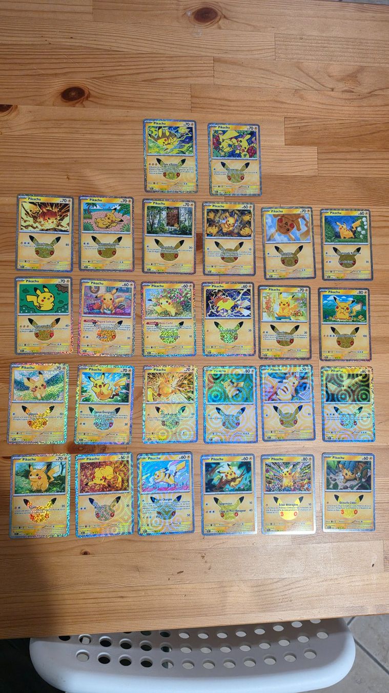 Pokémon Carte collezionabili: Lot 26 Pikachu 30 ans sans double – Usato da Alle venduto da Mystic84