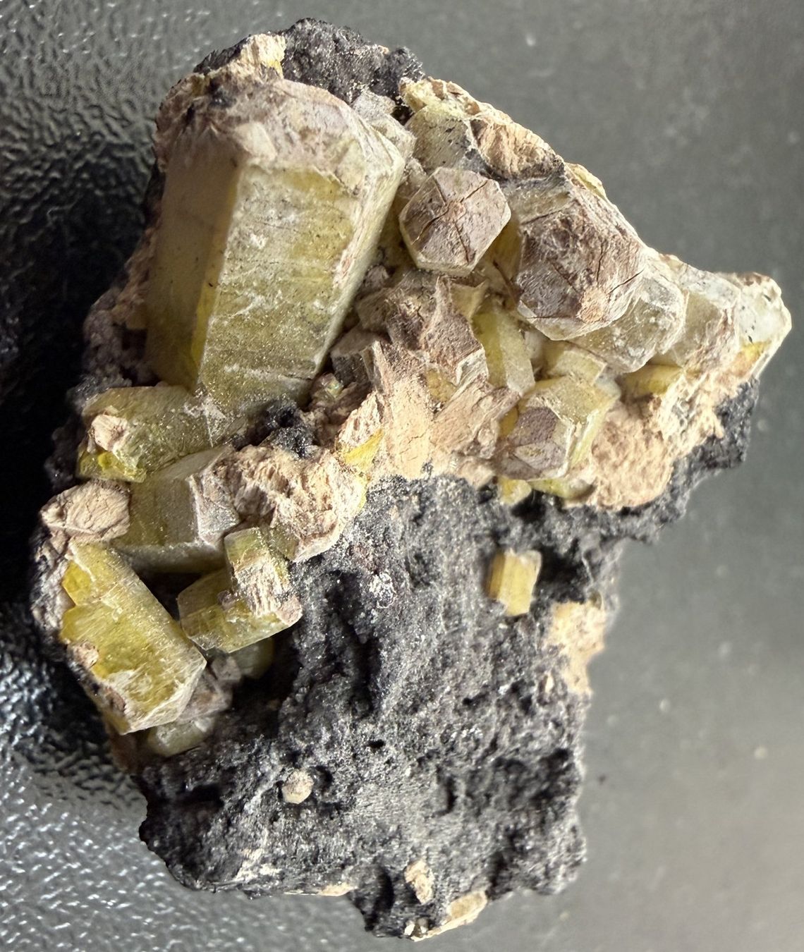 Minerali & Pietre curative: Ettringite, Kuruman, Namibia (4b45) – Nuovo (secondo la descrizione) da Muri b. Bern venduto da Gemmes 1