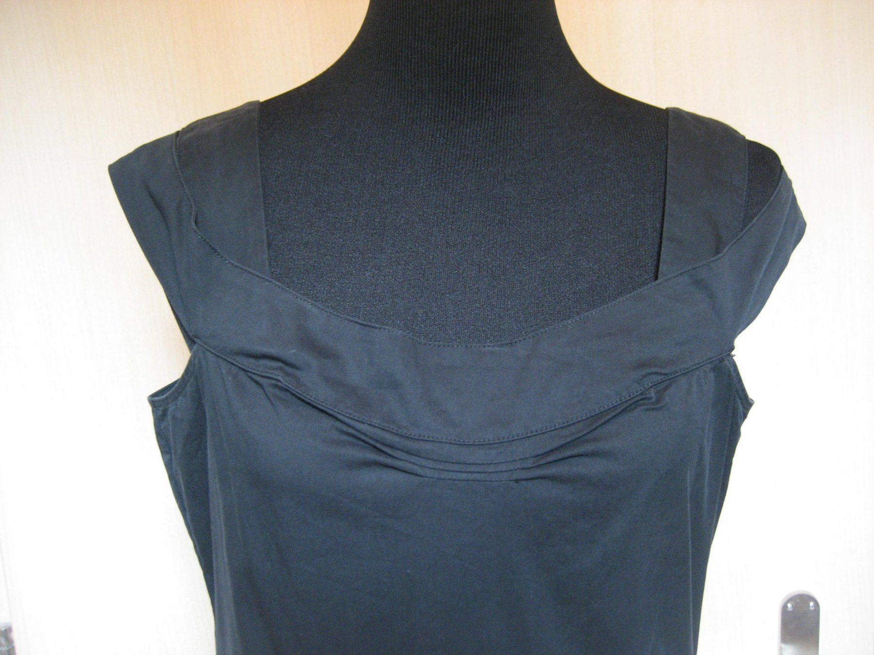Kleider: Robe stretch Eliane et Léna taille 40 – Gebraucht aus Delémont von marryb 1