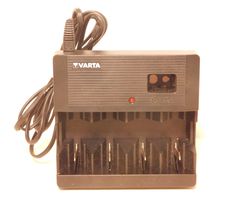 Varta Universalladegerät