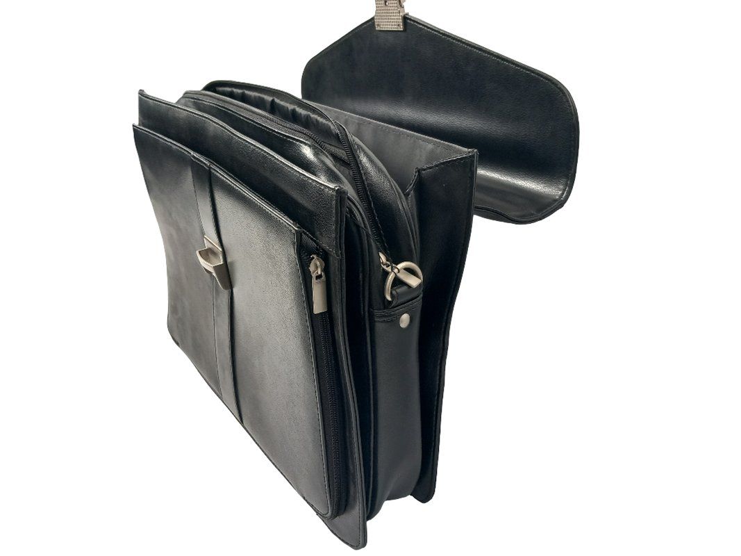 Valises & Sacs: Aktentasche Kunstleder – D'occasion à Hünenberg par Restwert_Zug 4