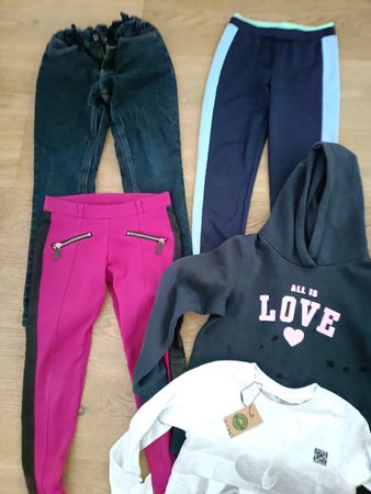 5-tlg. Mädchen Kleiderpaket Gr. 122/128