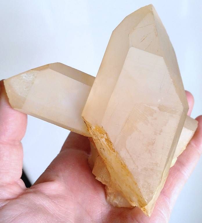 Mineralien & Heilsteine: pointes de cristal de quartz en formation croix – Gebraucht aus Vevey von zabounetta 1