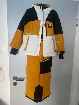 Celsius Skianzug (Jacke+ Hose) Gr. 128, Top Zustand