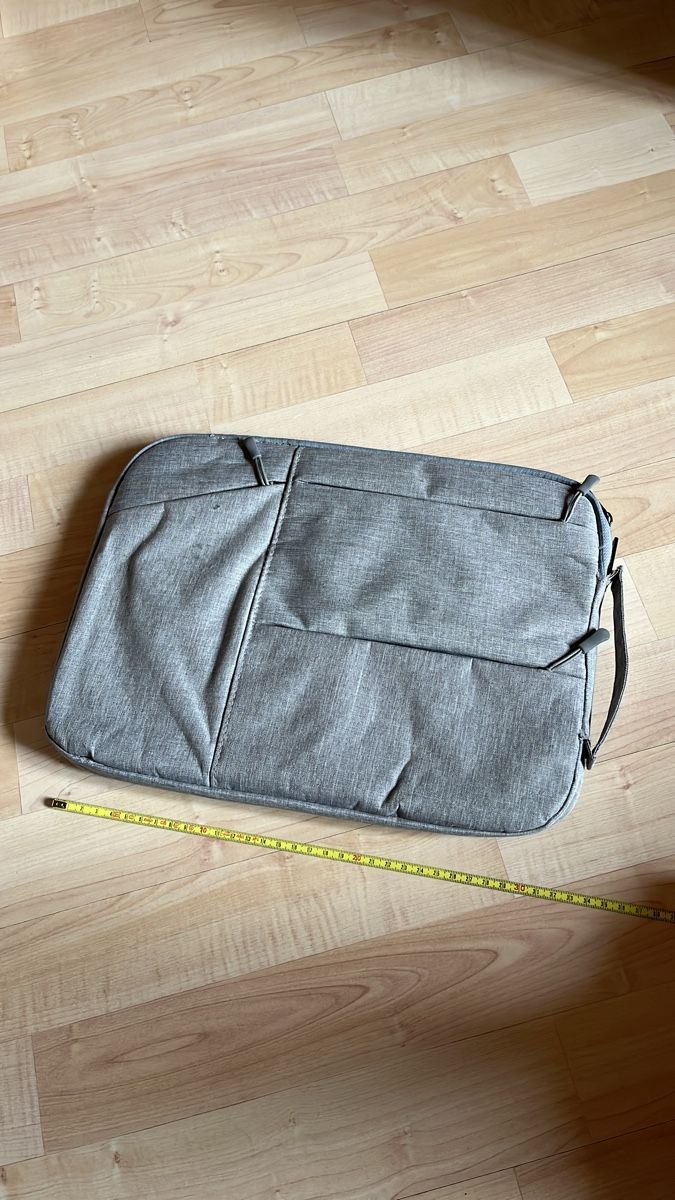 Borse: Grey Laptop Bag - Excellent Condition, Perfect for Work – Nuovo (secondo la descrizione) da Interlaken venduto da giorgiotraverso