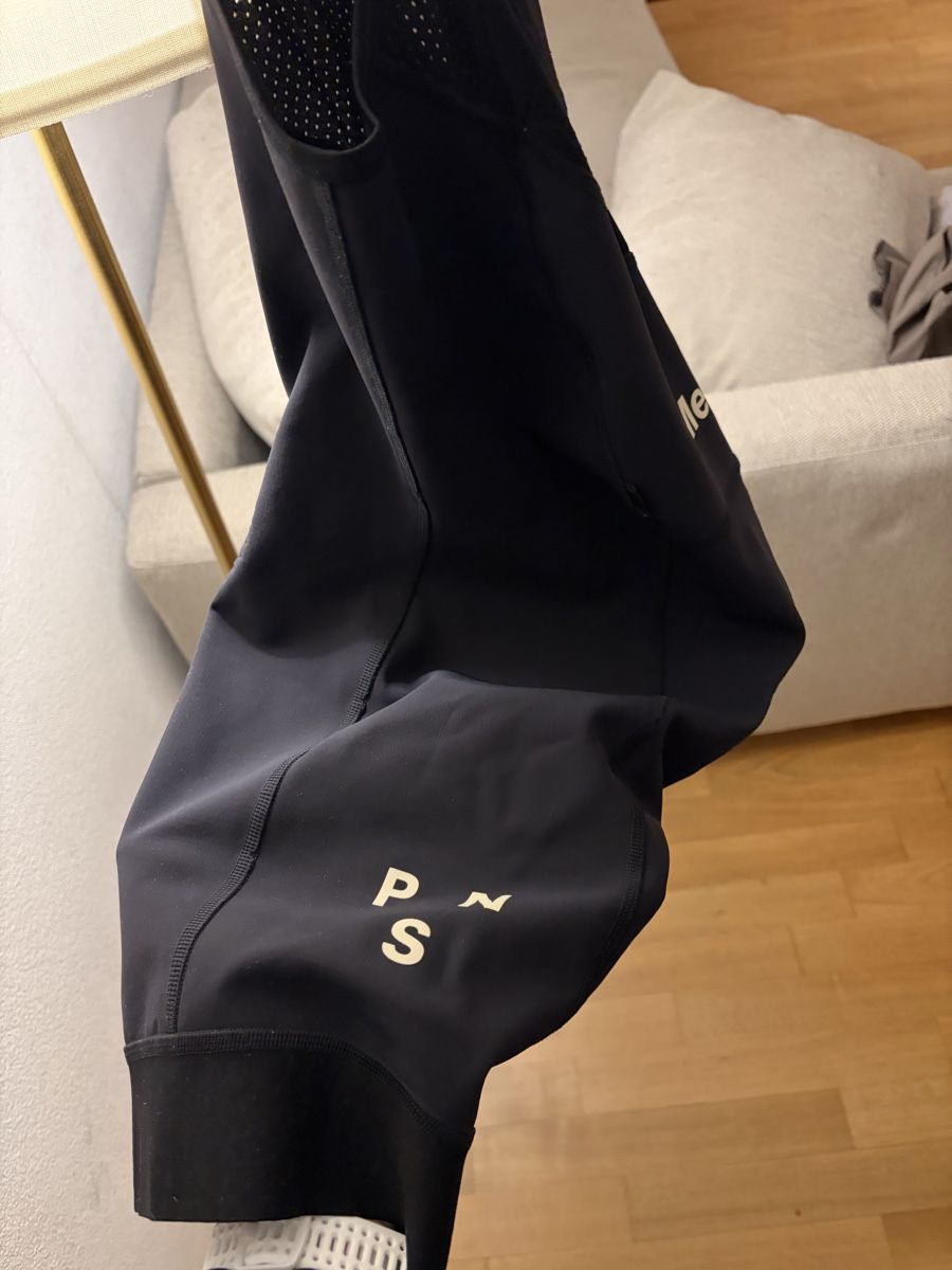 Pas Normal Studios Pantaloni: Pas Normal Studios Deep Winter Bib Shorts M – Nuovo (secondo la descrizione) da Zürich venduto da von_sj9s 4
