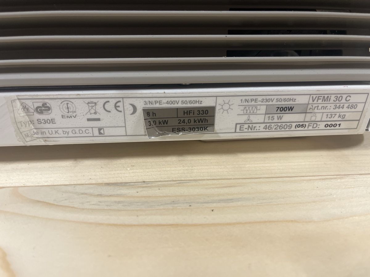 Radiatori: Heizstraler, Heizofen Dimplex – Usato da Rickenbach LU venduto da fla_9ft6 1