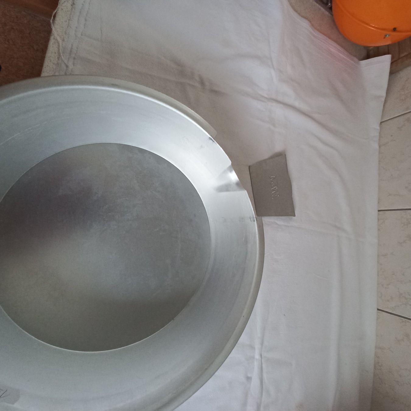 Ciotole: Rahmsparer / Abrahm-Schüssel Material:          Alu Höhe: – Usato da Baar venduto da 2cvbaar 2