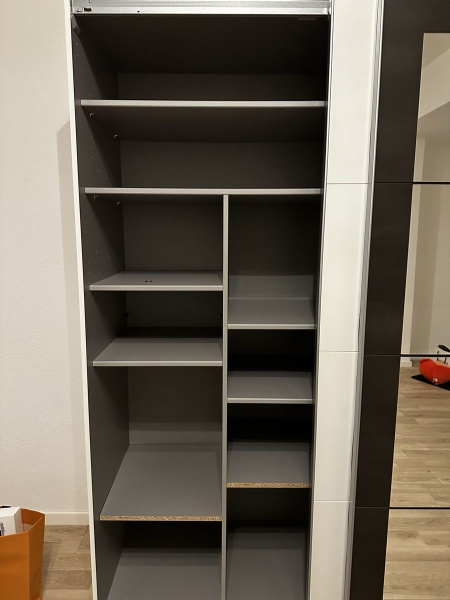 Schränke: Otto Wardrobe with three sliding doors – Gebraucht aus Basel von tar_nq7c 1