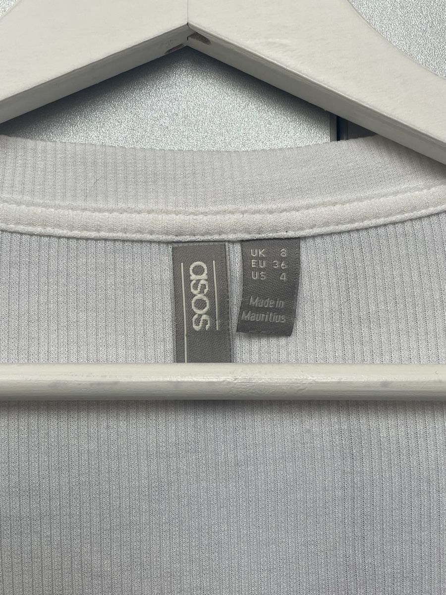 Asos Pullover & Sweatshirts: Langarm – Neu (gemäss Beschreibung) aus Birmensdorf ZH von Samantha_07 1