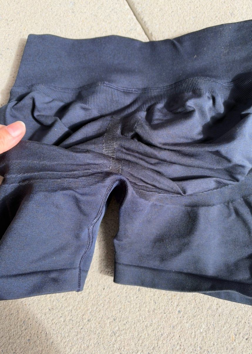 Gymshark Leggings: Short Gymshark – D'occasion à Nyon par noi_tf8q 4