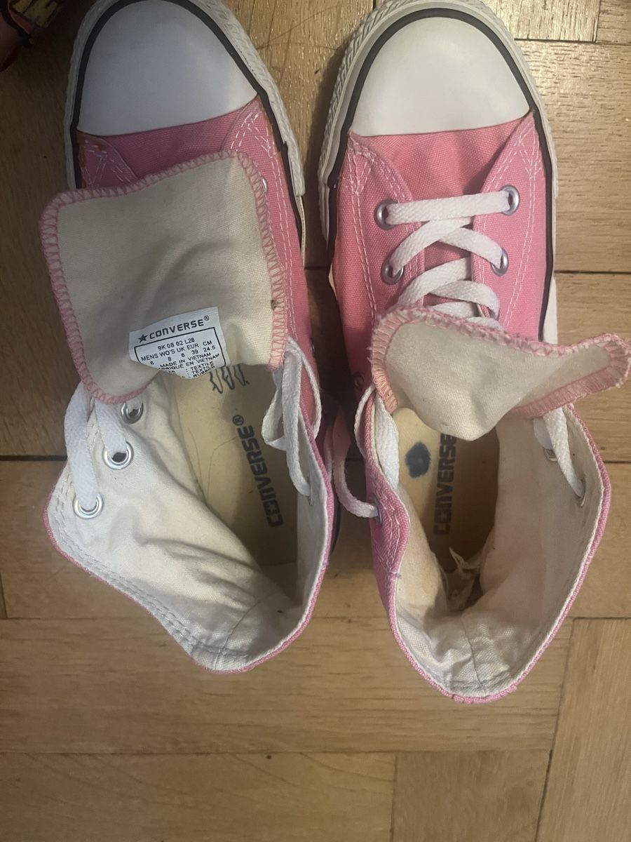 Converse Herrenschuhe: Rosa Converse Grösse 39 – Defekt aus Olten von sae_82z2 7