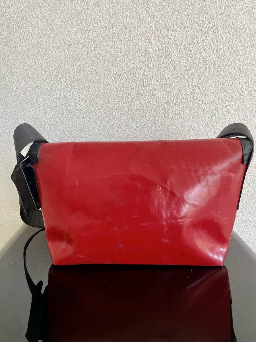 Freitag Sonstige Kleidung & Accessoires: FREITAG Hawaii Five Umhängetasche – Gebraucht aus Richterswil von Prangins9 4