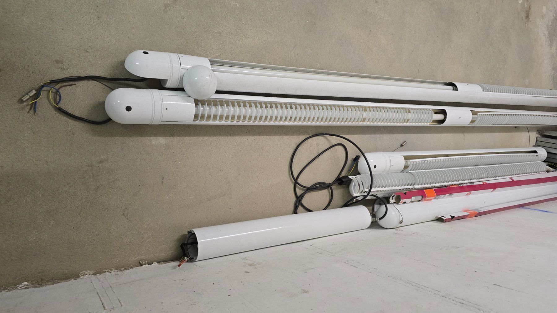 Lampadari & plafoniere: Deckenlampen, diverse, ab Platz, günstig! – Usato da Burgdorf venduto da Bello_45 1